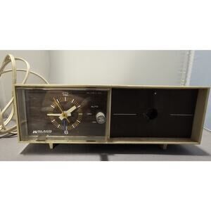 Midland International Model 11-314 - AM Clock Radio w/Alarm - Japan - for parts